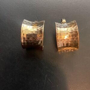Monet earrings gold tone metal,